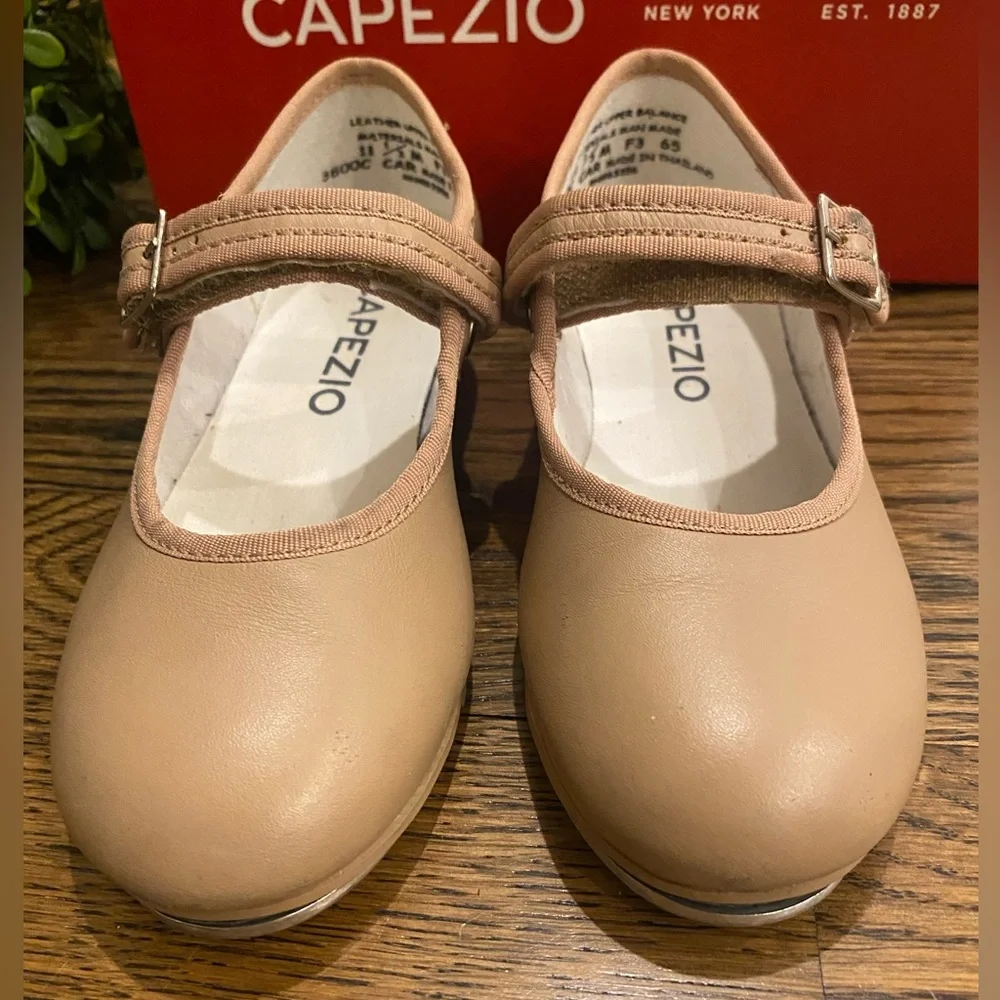 Capezio Little Girls Mary Jane Tap Shoe Sz 11.5